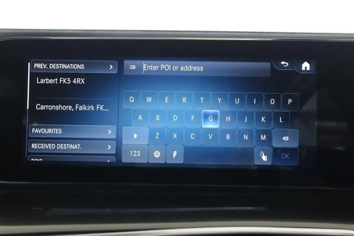 2021-mercedes-benz-eqc-e-eqc-400-amg-line-premium-big-37