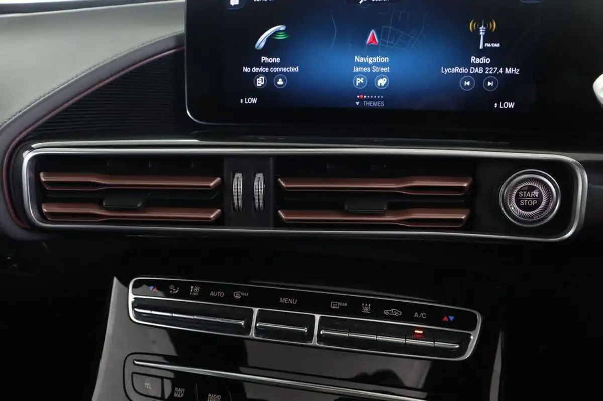 2021-mercedes-benz-eqc-e-eqc-400-amg-line-premium-big-33