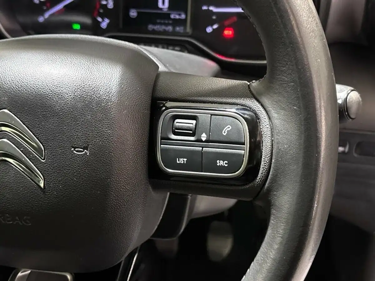 2022-citroen-c3-aircross-12-puretech-shine-110ps-big-22