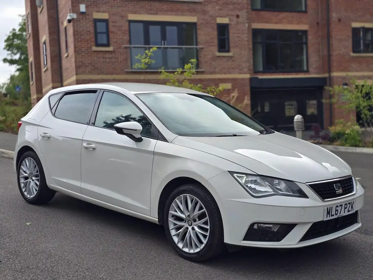 2017-seat-leon-12-tsi-se-dynamic-technology-hatchback-big-1