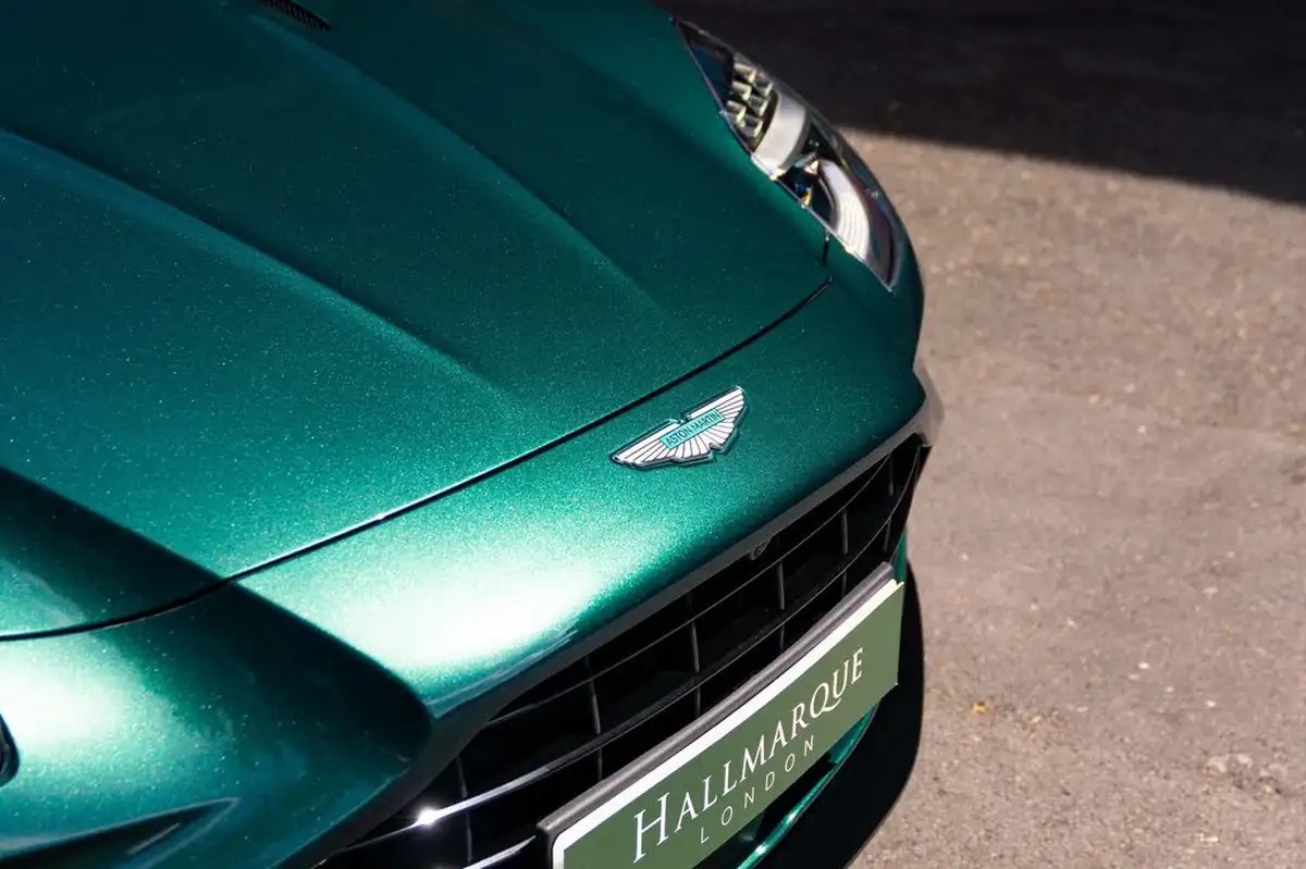 2024-aston-martin-vantage-big-4