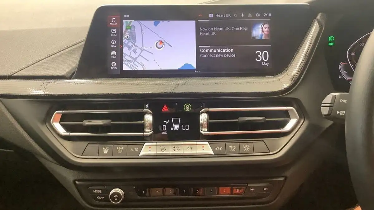 2023-bmw-1-series-15-118i-sport-dct-big-17