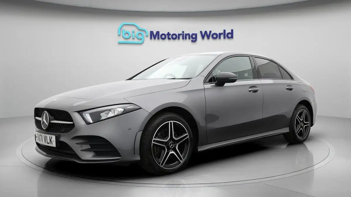 2021-mercedes-benz-a-class-20-a250-amg-line-executive-edition-saloon-4d-big-3