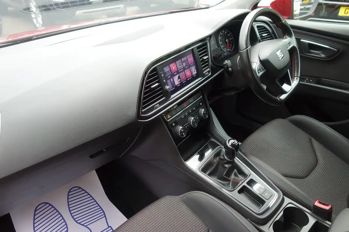 2019-seat-leon-15-tsi-evo-fr-130ps-estate-big-14