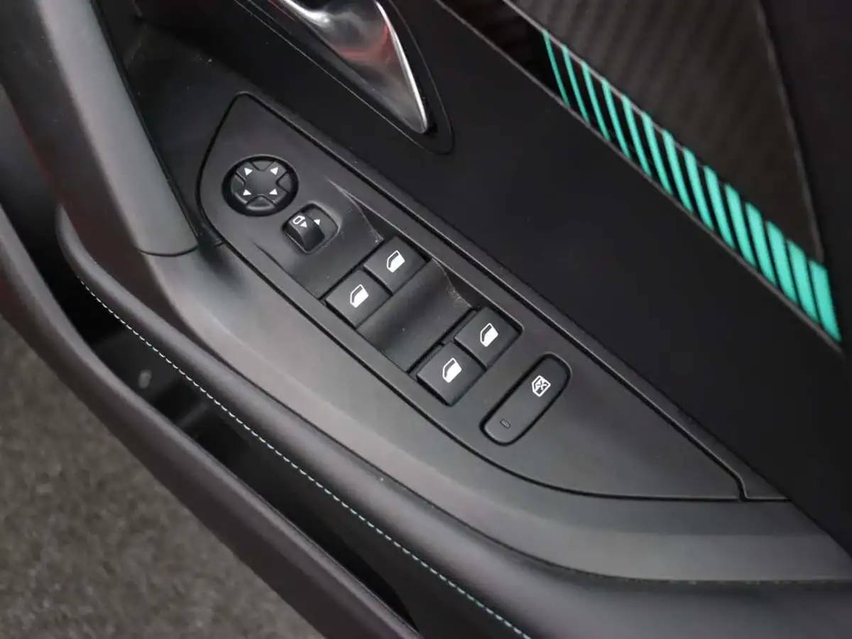 2022-peugeot-2008-suv-15-bluehdi-allure-premium-big-22