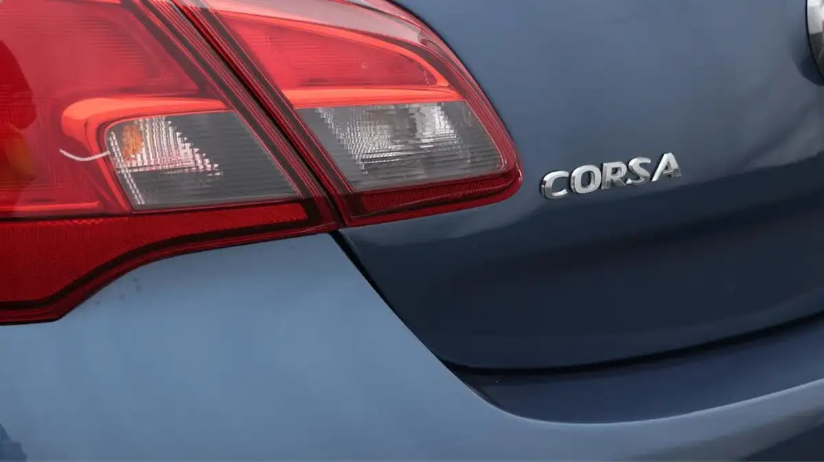 2017-vauxhall-corsa-14i-se-90ps-5d-auto-big-20