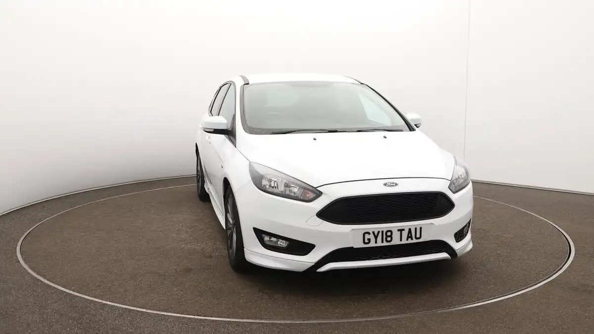 2018-ford-focus-10t-st-line-140ps-hatchback-big-40