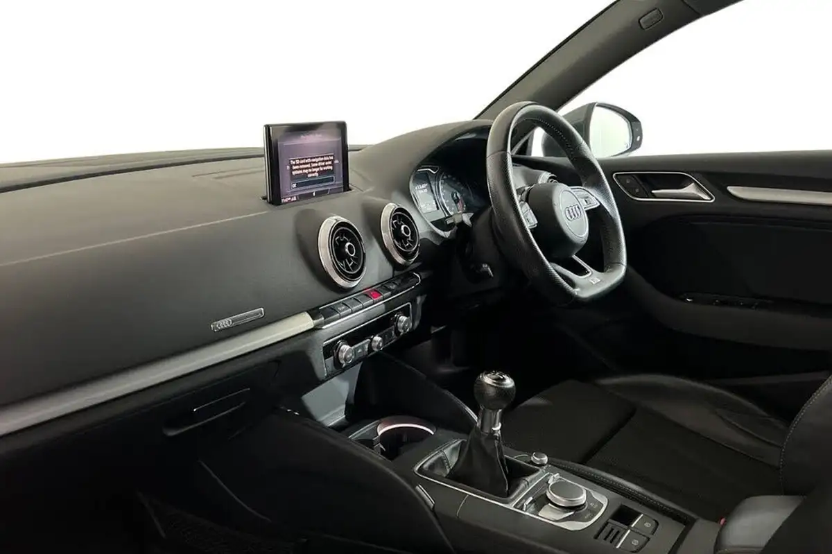 2018-audi-a3-15-tfsi-s-line-sportback-5d-big-10