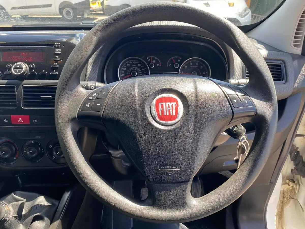 2015-fiat-doblo-cargo-13td-v-l1-refrigerated-van-big-35