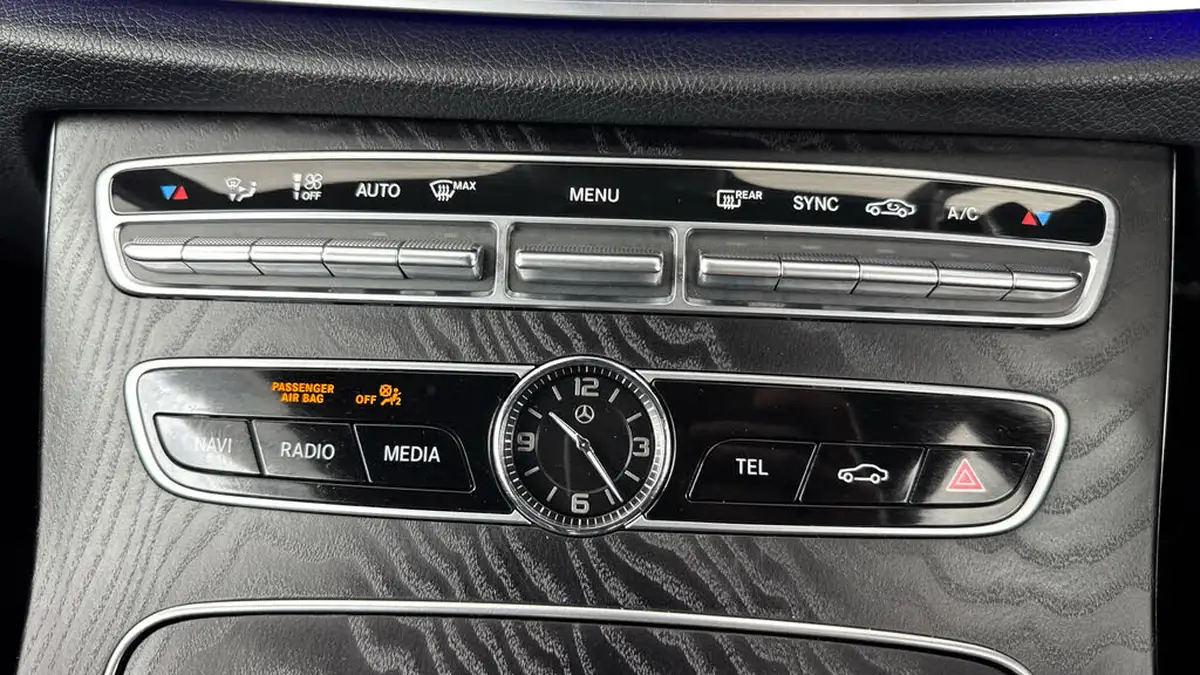 2020-mercedes-benz-e-class-20d-e220d-amg-line-premium-coupe-2d-big-16