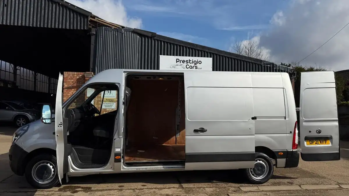 2021-vauxhall-movano-23cdti-l3h2-f3500-135pseu6dt-e-panel-van-big-8