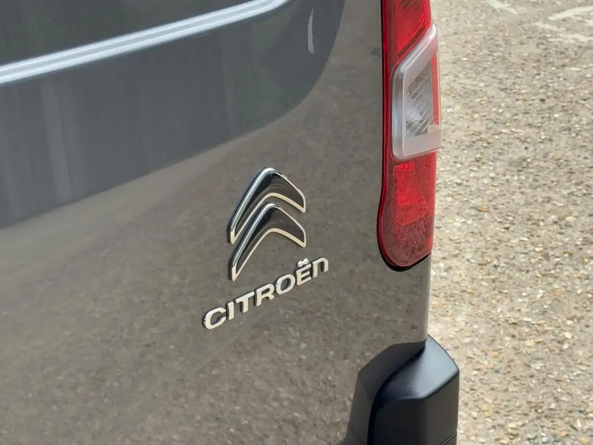 2022-citroen-berlingo-15bluehdi-1000-enterprise-pro-100pseu6d-big-38