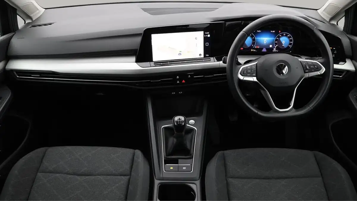 2021-volkswagen-golf-15-tsi-life-130ps-hatchback-big-13