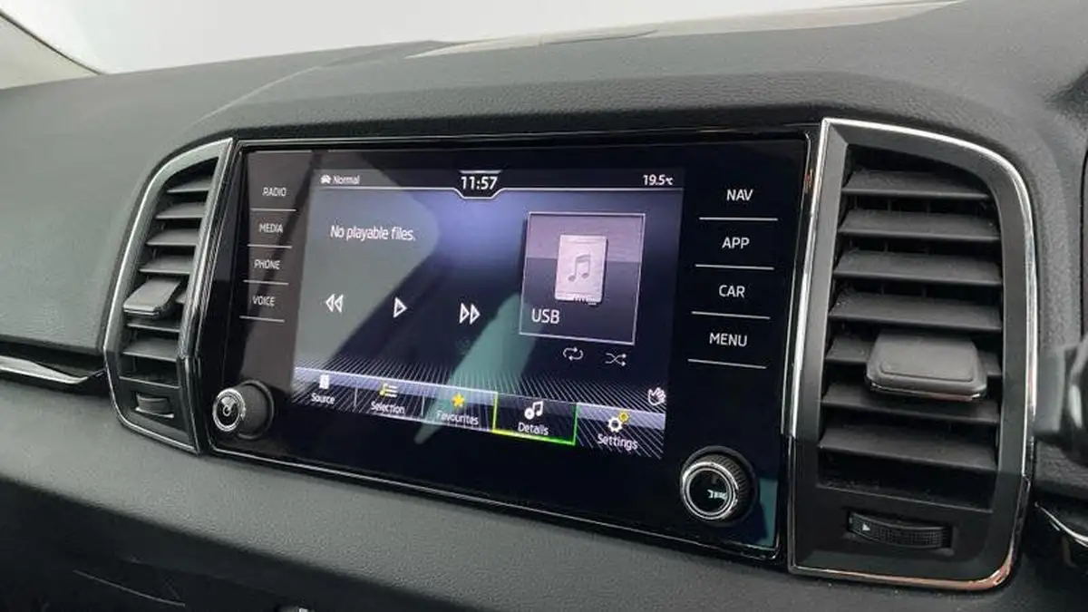 2023-skoda-karoq-15-tsi-se-l-big-12