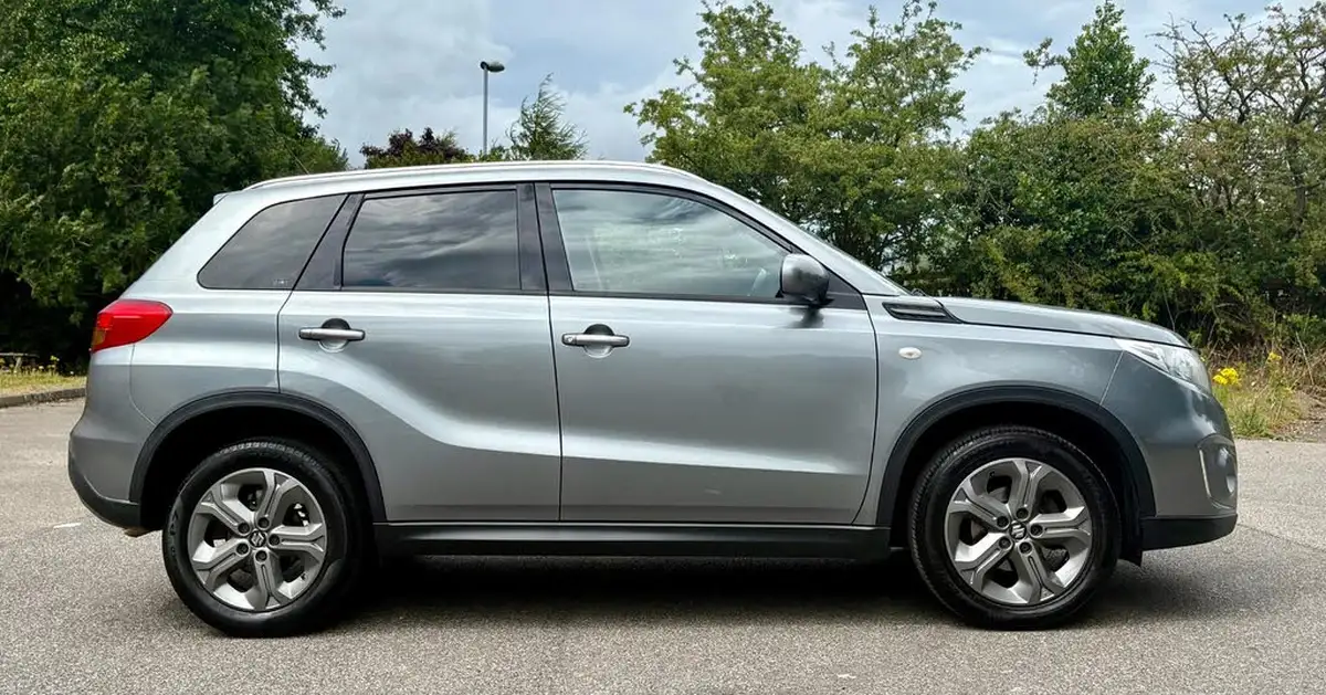 2016-suzuki-vitara-16-sz-t-big-9