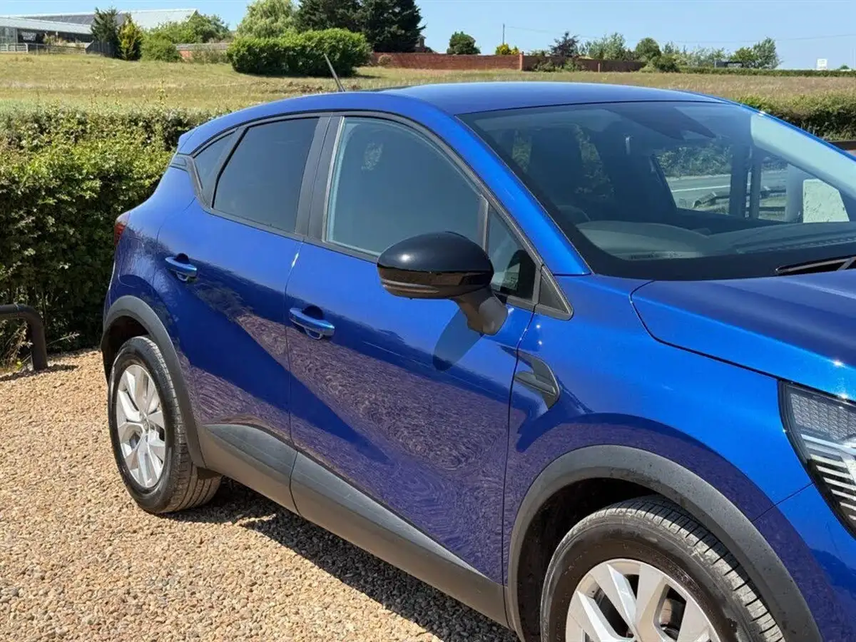 2021-renault-captur-13-tce-iconic-140ps-big-18