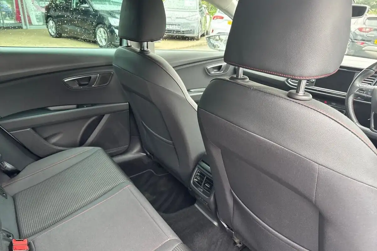 2019-seat-leon-15-tsi-evo-fr-150ps-hatchback-dsg-big-22