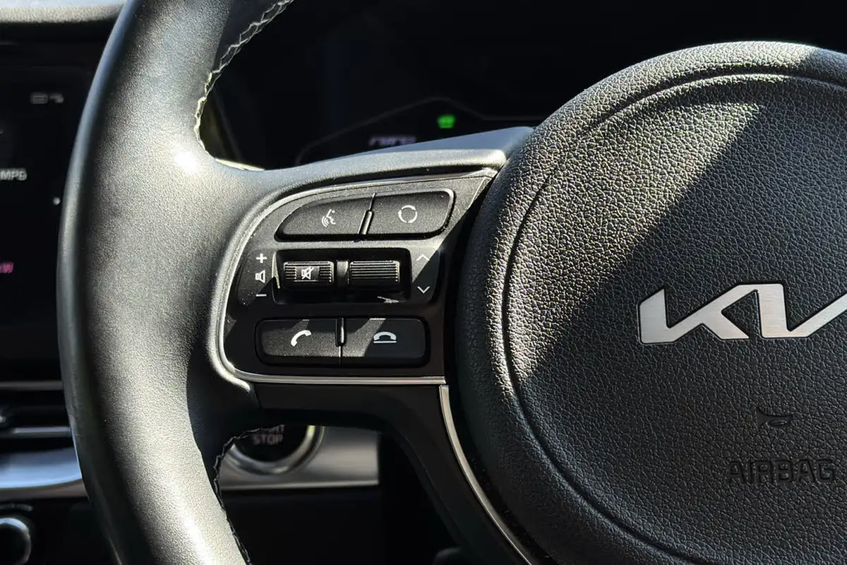2022-kia-niro-16-gdi-4-139bhp-132kwh-big-16