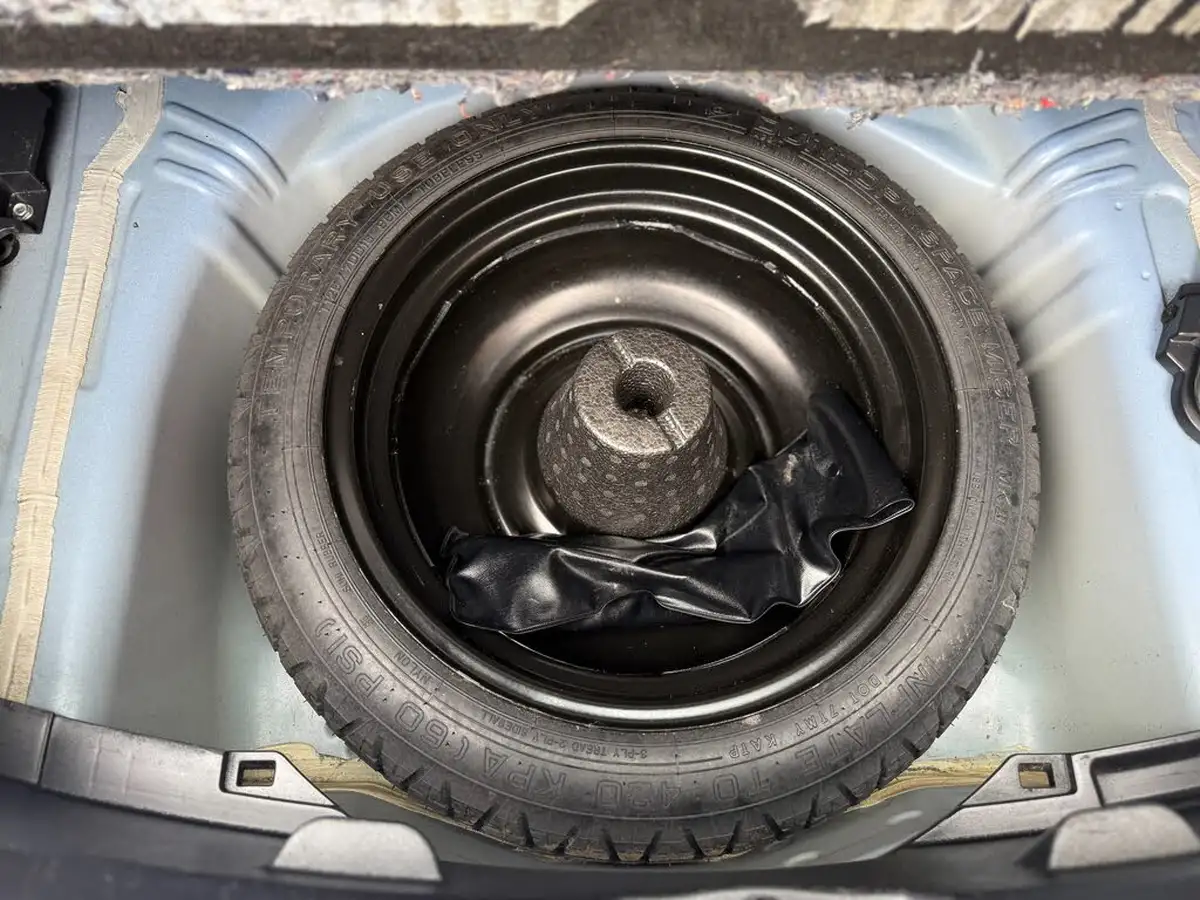 2018-toyota-yaris-15-vvt-i-icon-navi-big-47