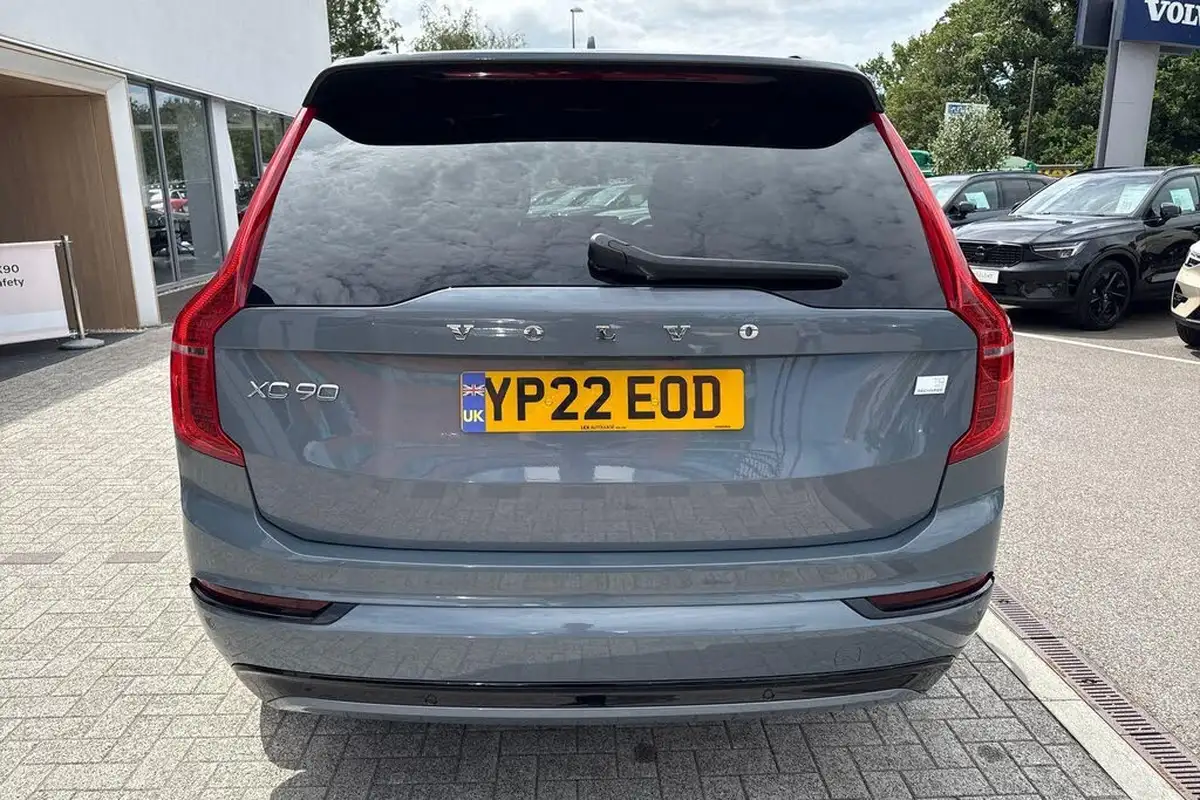 2022-volvo-xc90-20-t8-r-design-455bhp-big-8