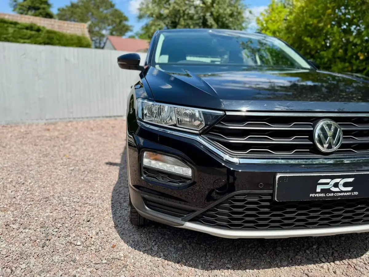 2020-volkswagen-t-roc-15-tsi-se-big-34