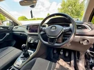 2020-volkswagen-t-roc-15-tsi-se-small-45