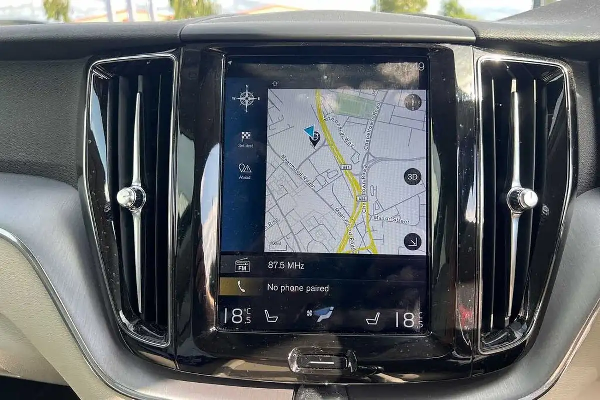 2019-volvo-xc60-20-t4-edition-big-14