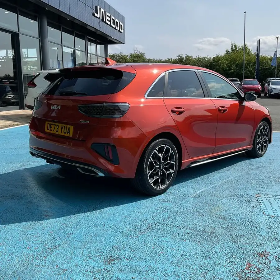 2023-kia-ceed-15-t-gdi-gt-line-158bhp-big-9