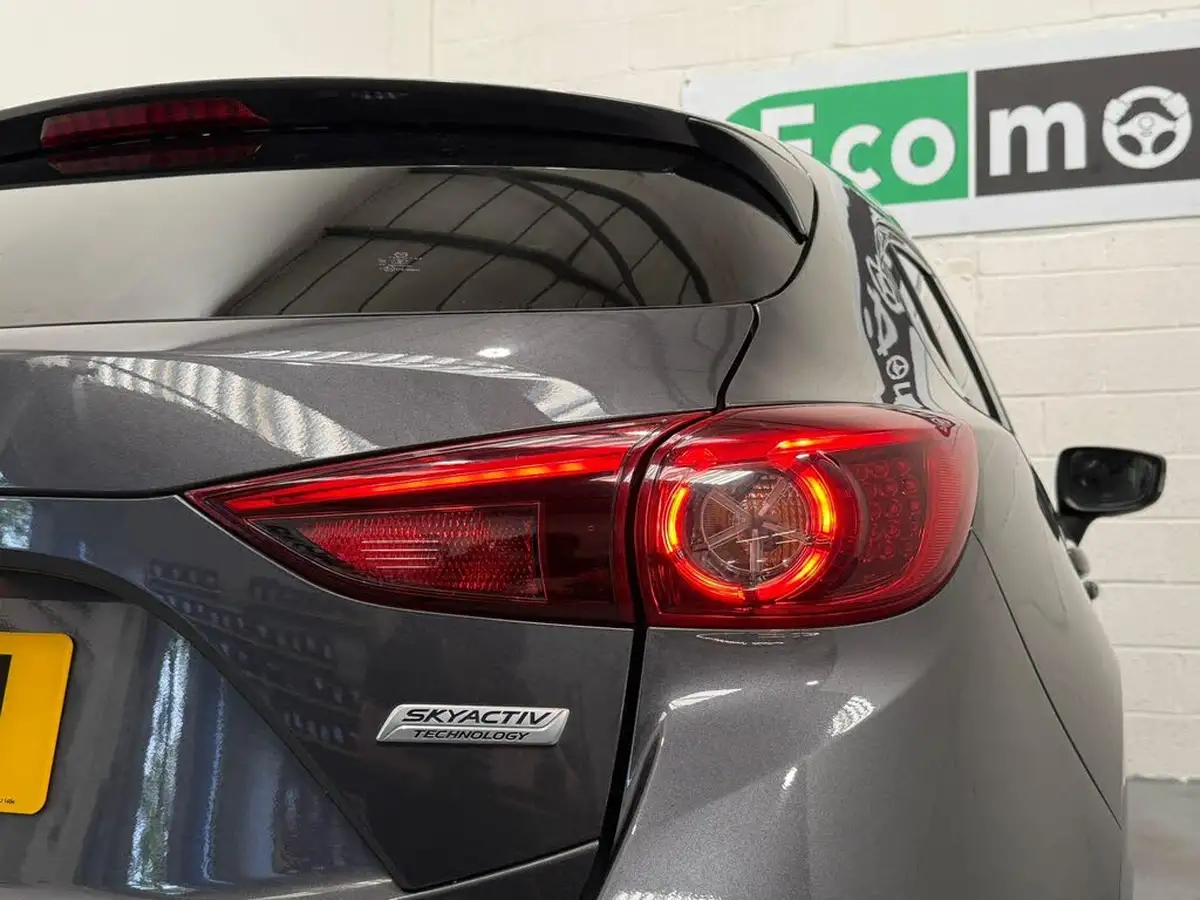 2016-mazda-mazda3-20-se-l-hatchback-5d-big-18