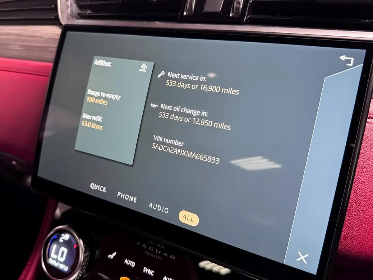 2021-jaguar-f-pace-20-d200-r-dynamic-se-mhev-big-50