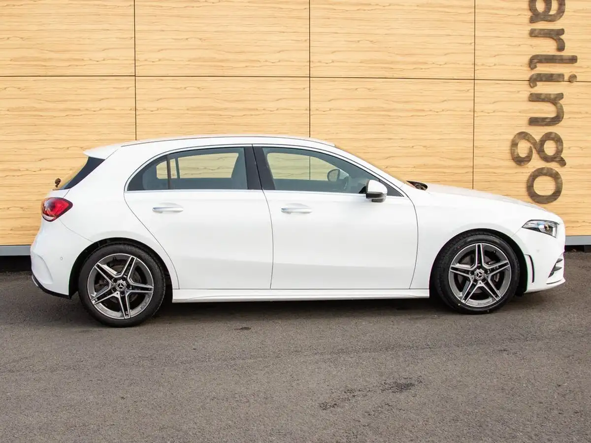 2019-mercedes-benz-a-class-13-a200-amg-line-premium-hatchback-5d-big-11
