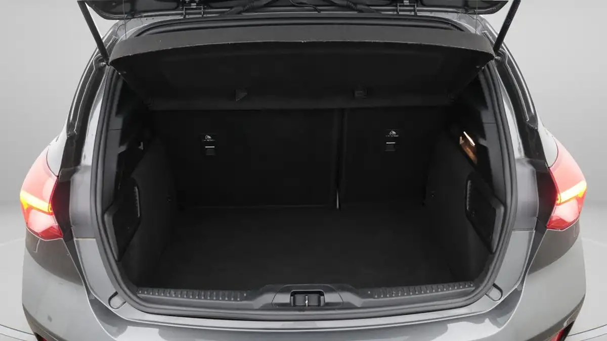 2020-ford-focus-15-st-line-x-hatchback-auto-big-17