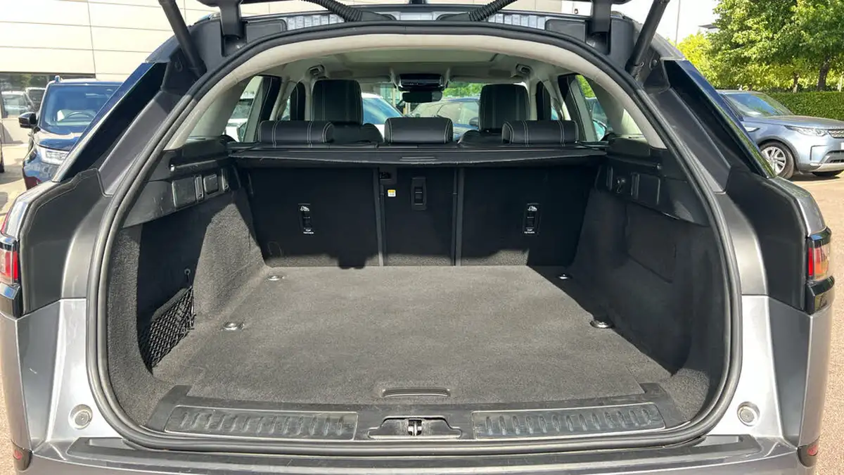 2021-land-rover-range-rover-velar-20-p400e-r-dynamic-hse-big-9