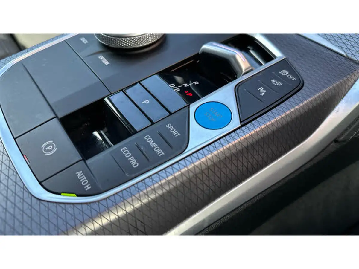 2023-bmw-i4-e-m50-big-18