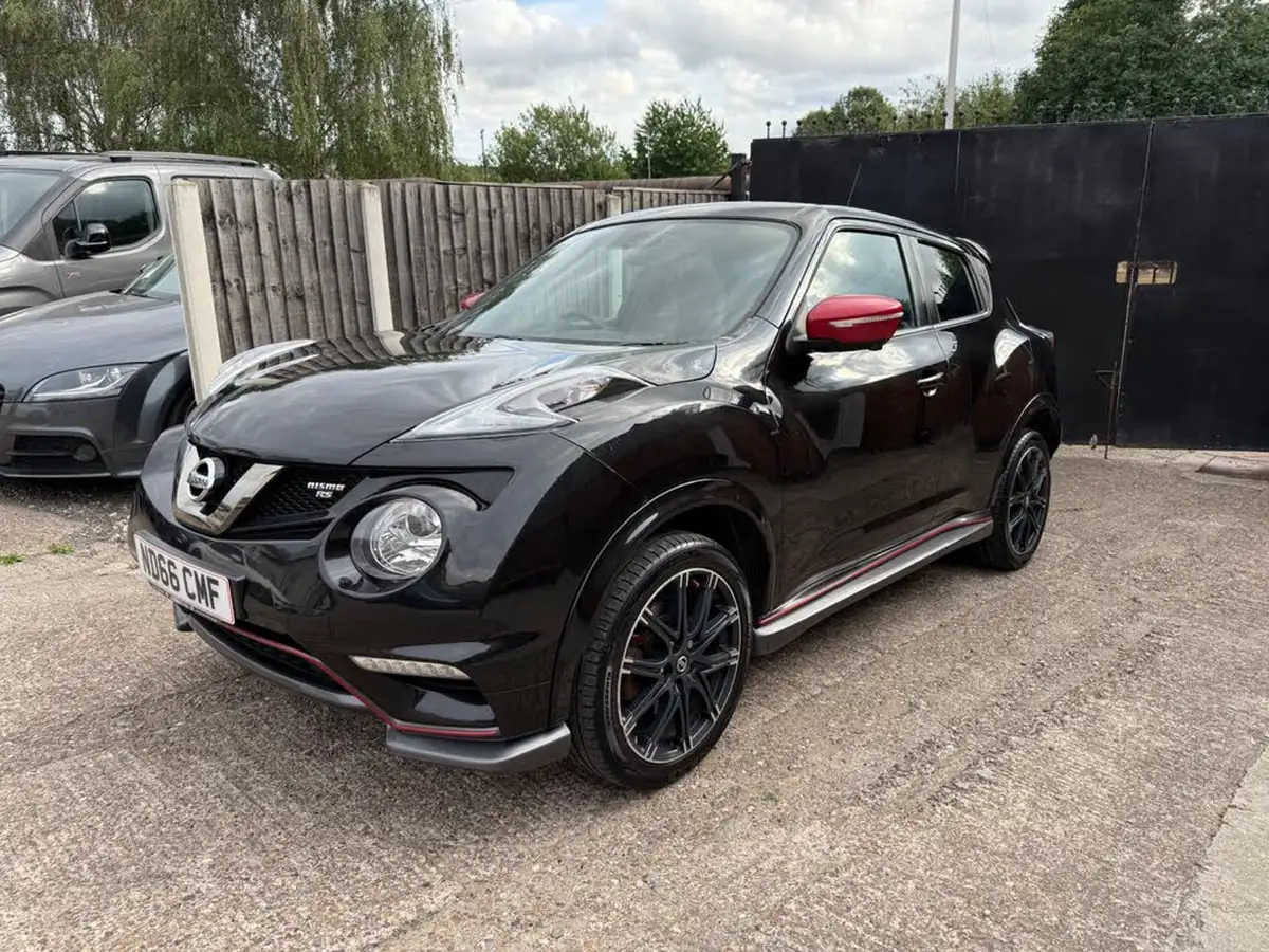 2016-nissan-juke-16-nismo-rs-218ps-big-2
