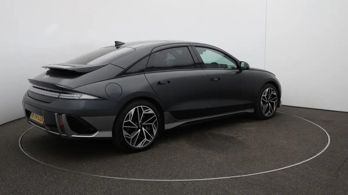 2024-hyundai-ioniq-6-e-ultimate-325ps-dual-motor-awd-big-55