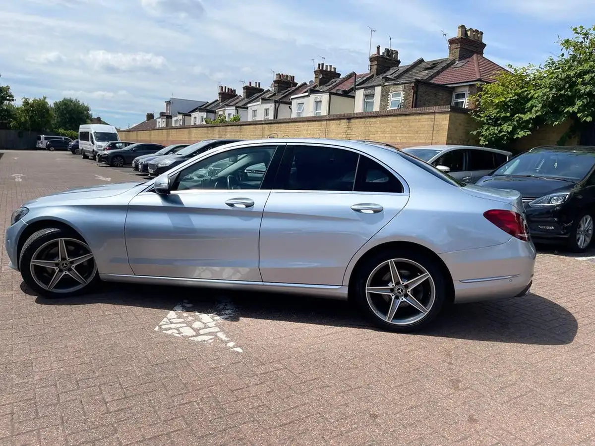 2015-mercedes-benz-c-class-20-c200-sport-184ps-ss-saloon-4d-7g-tronic-plus-big-9