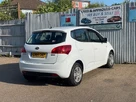 2014-kia-venga-14-1-air-small-43