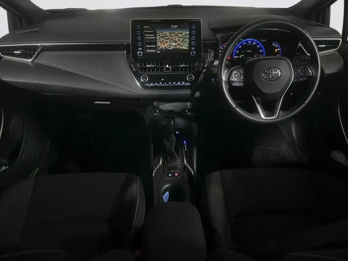 2021-toyota-corolla-18-vvt-i-icon-tech-spare-wheel-hatchback-5d-big-2