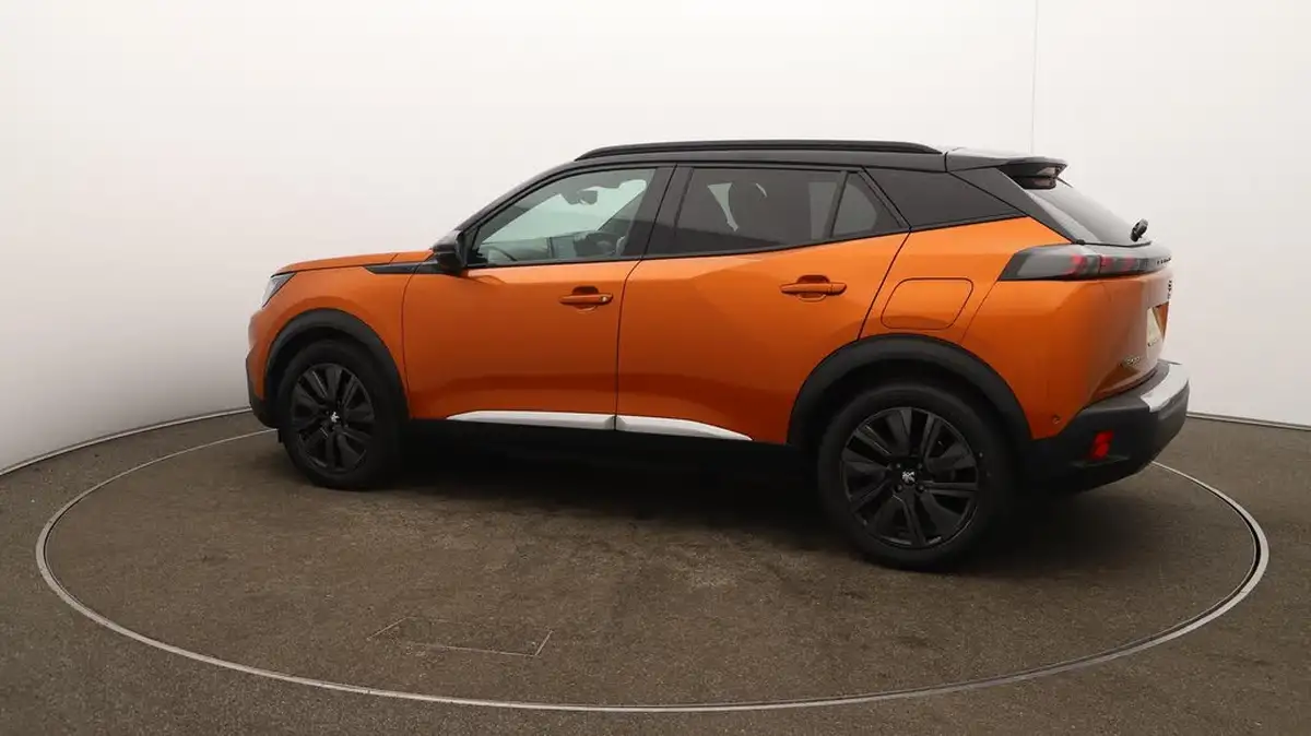 2021-peugeot-2008-suv-e-gt-big-51