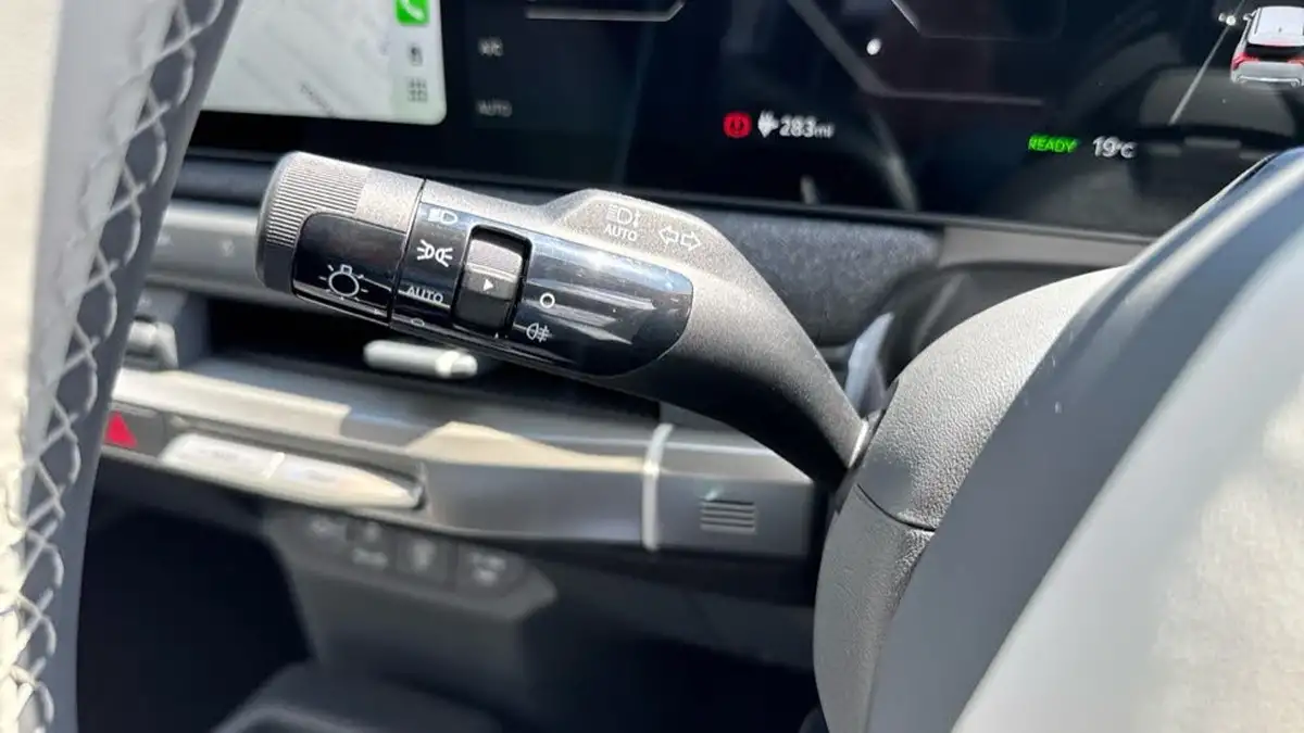 2025-kia-ev3-e-gt-line-s-big-19