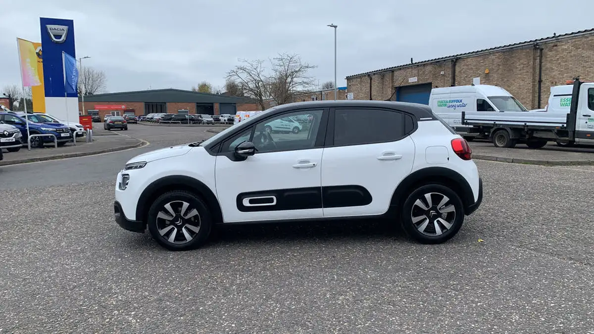 2024-citroen-c3-12-puretech-plus-83ps-big-5