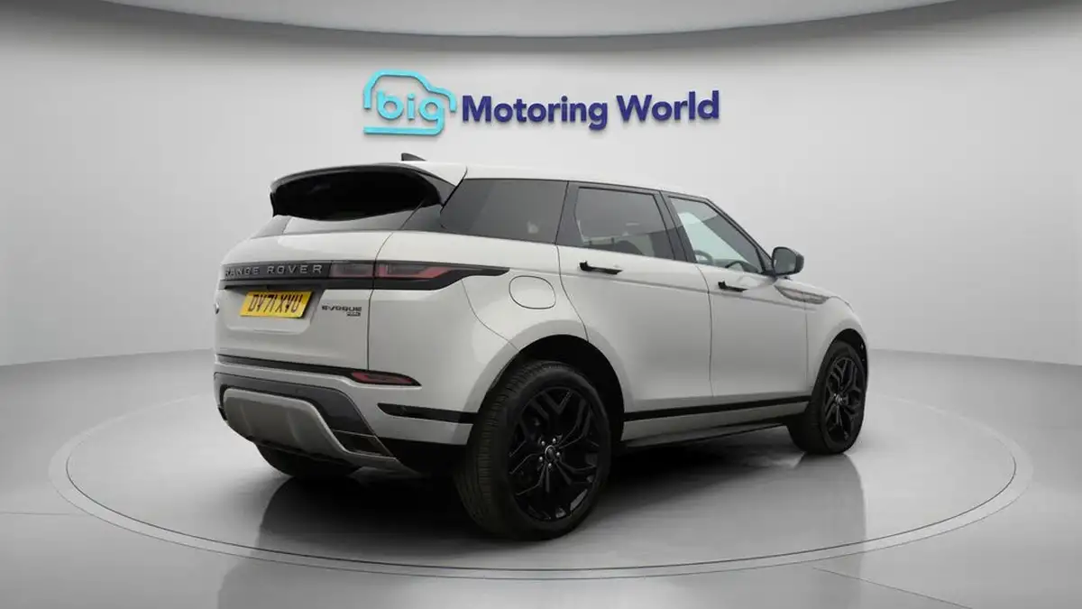 2021-land-rover-range-rover-evoque-15-p300e-r-dynamic-hse-big-7