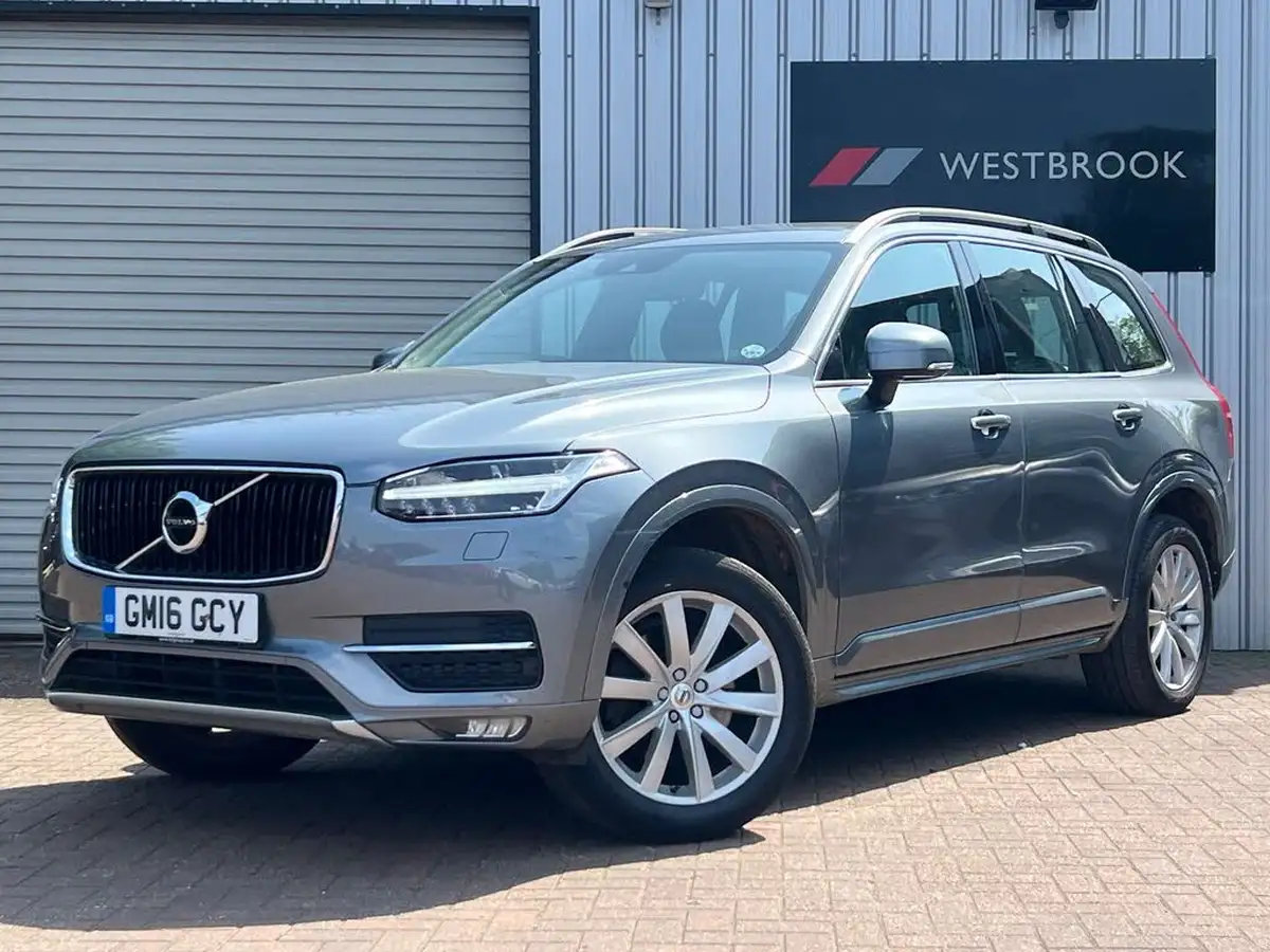 2016-volvo-xc90-20td-d5-momentum-big-4