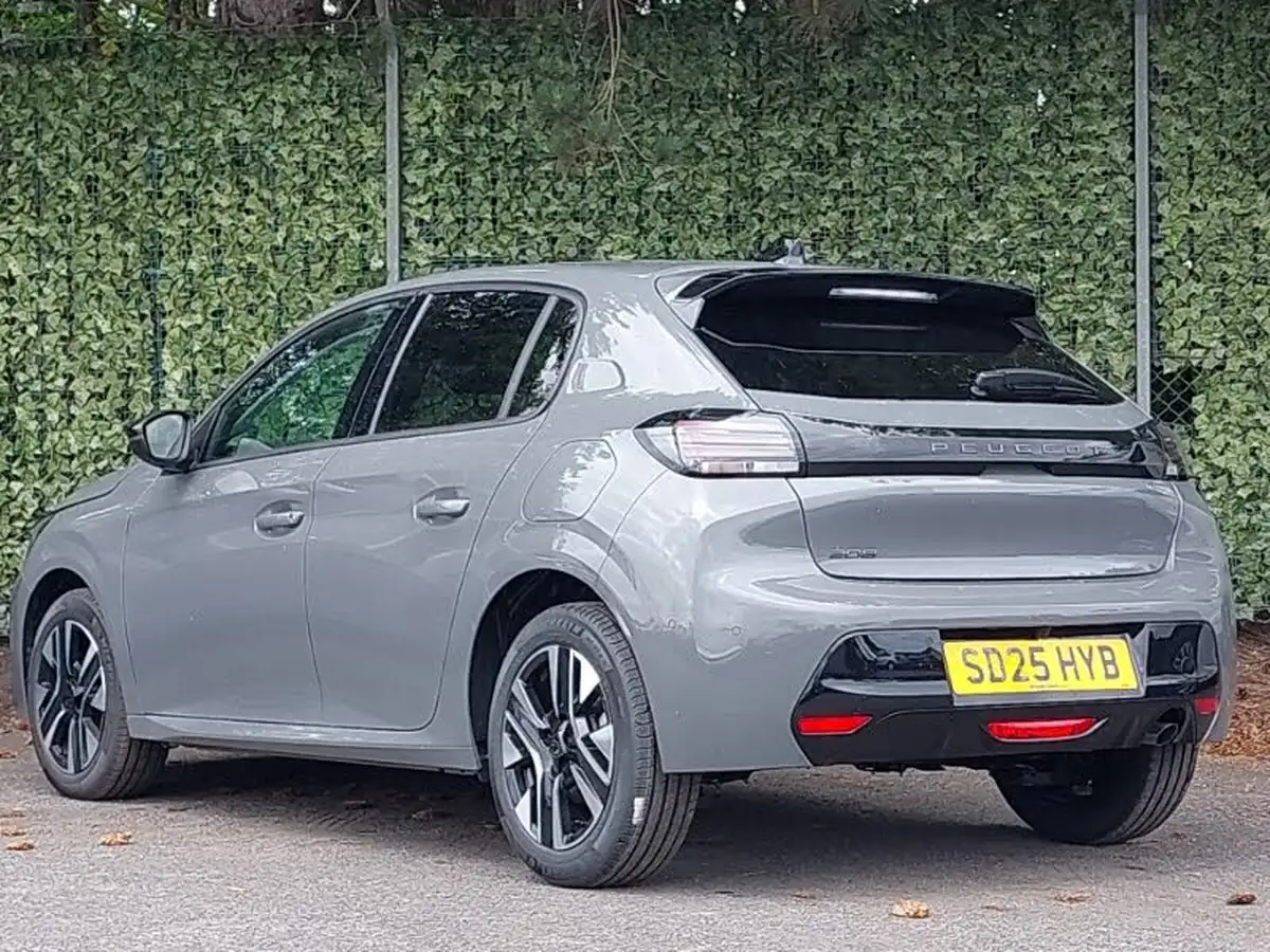 2024-peugeot-208-12-puretech-allure-big-1