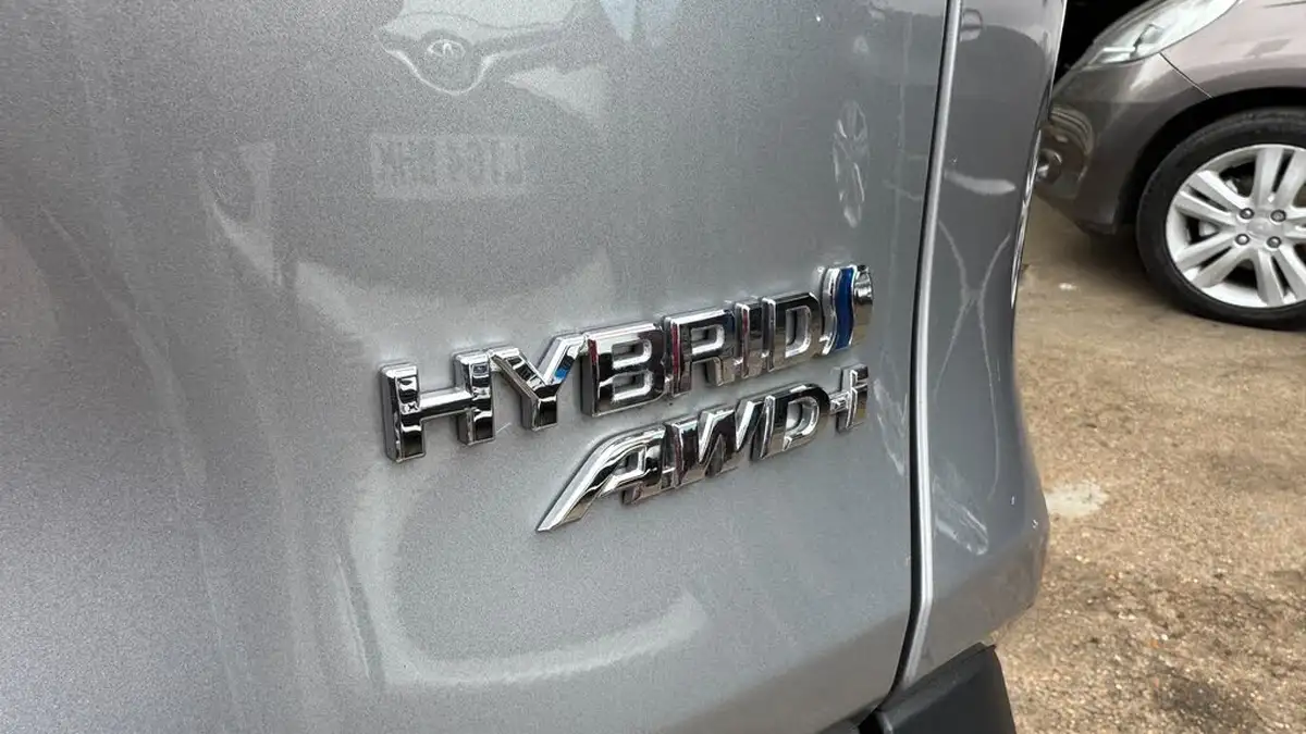 2023-toyota-rav4-25-vvt-i-design-215bhp-big-35