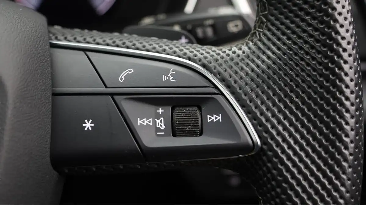 2022-audi-q5-20-45-tfsi-s-line-sportback-big-25