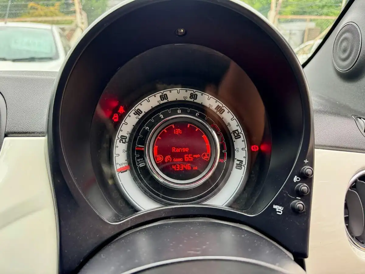 2019-fiat-500-12-lounge-big-31