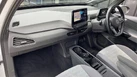 2022-volkswagen-id3-e-life-204ps-58kwh-pro-performance-small-9