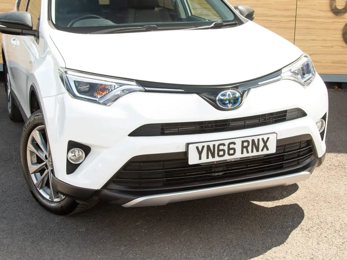 2016-toyota-rav4-25-vvt-i-excel-tss-navi-cvt-big-9